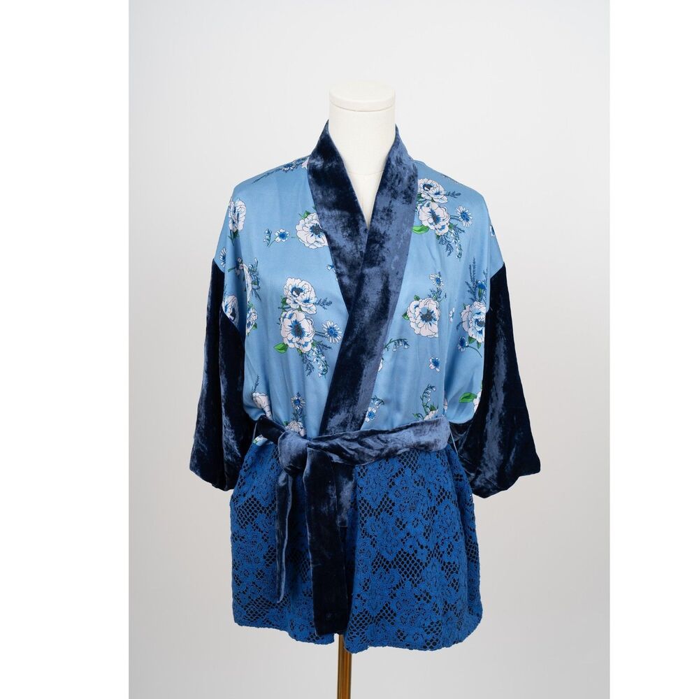 Pinko Blue Floral Lace Kimono with Velvet Trim Size S